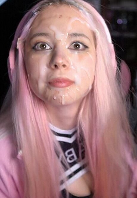 sickEmoAngel exclusive model pics