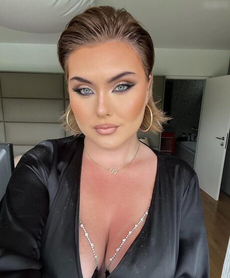 arab wife onlyfans nudes img