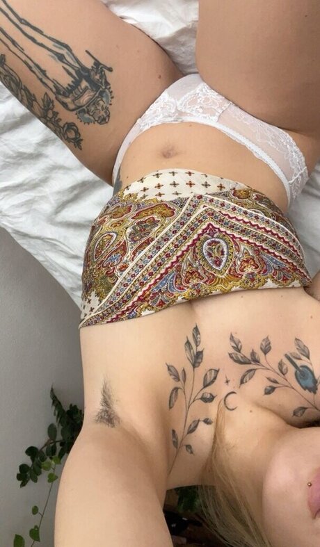 Viky kid nice actress pics