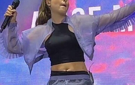 Alice Merton top model image