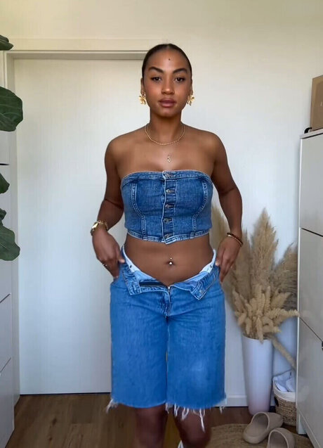 thai pussy onlyfans sexy nude photo