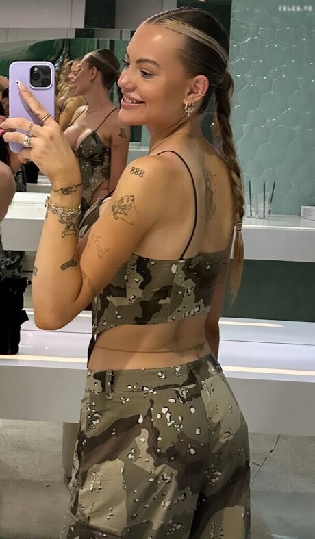 Cheyenne Ochsenknecht sexy pornstar gallery