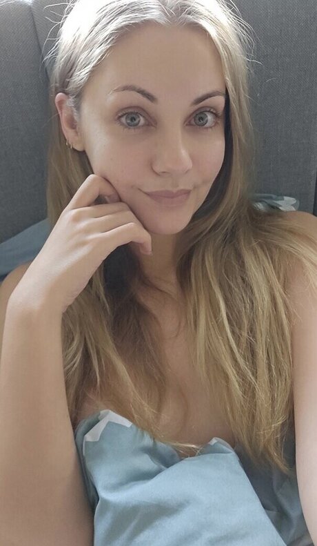 skinny shemale onlyfans exclusive photo