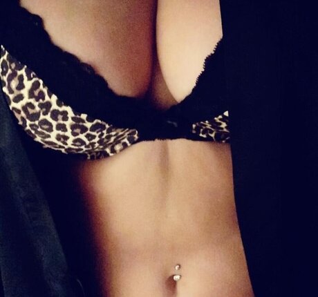 lenakpl23 model sexy picture