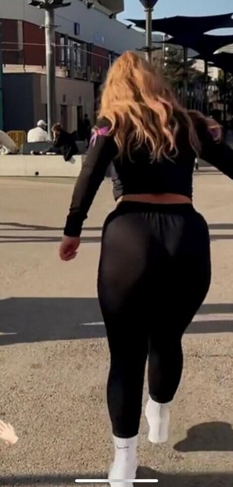 big ass lingerie onlyfans hd img