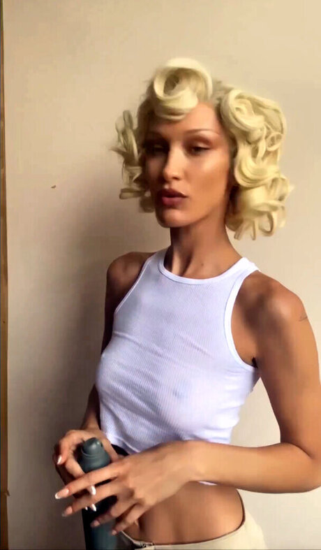 swimming pool onlyfans hot sexy pictures