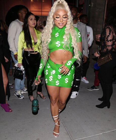 OOPS International top actress image