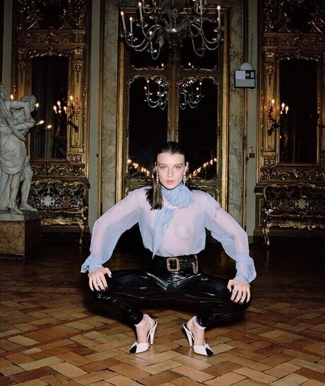 goth asian onlyfans top image