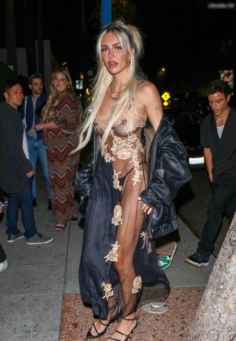 blonde deepthroat onlyfans pretty pictures