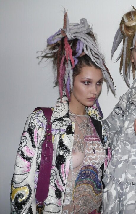 OOPS International model erotic archive