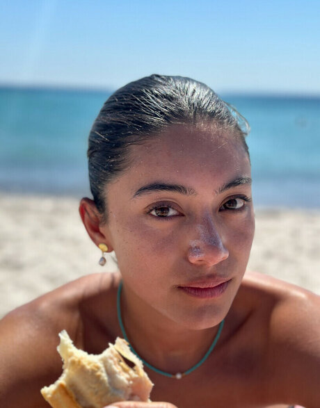 Jenny Chiu model sexy image