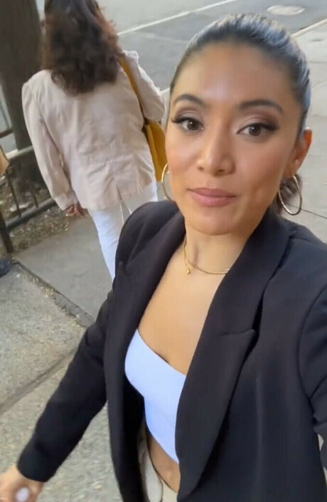 Jenny Chiu sex pornstar galleries