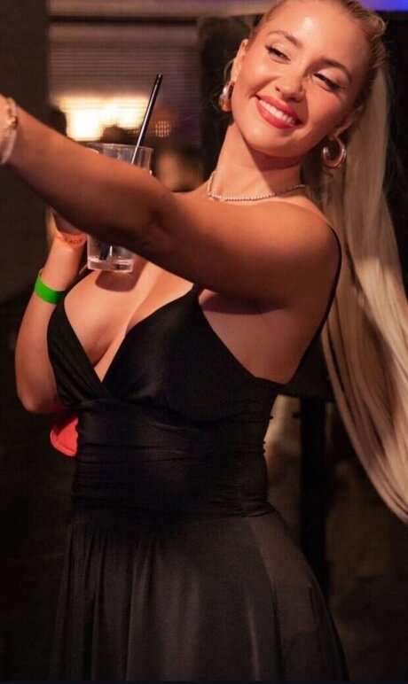 squirting pussy onlyfans free porn picture