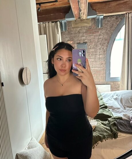 ASMR JADE actress pic