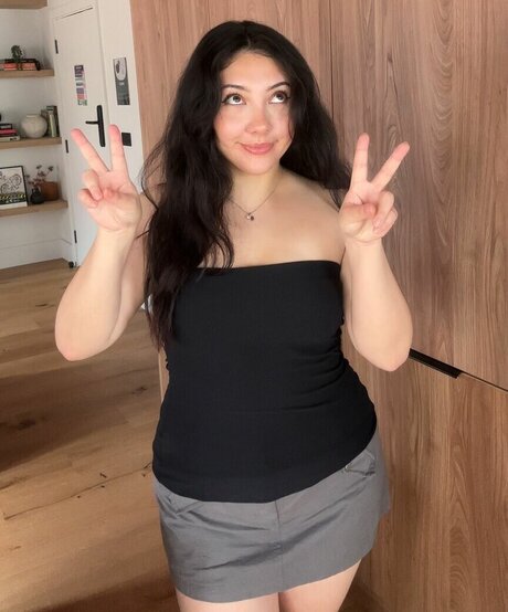 ASMR JADE hd pornstar img