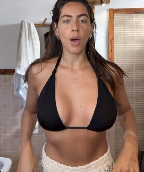 asian american onlyfans beautiful photo