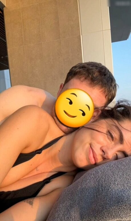 herstoryfeed model xxx image