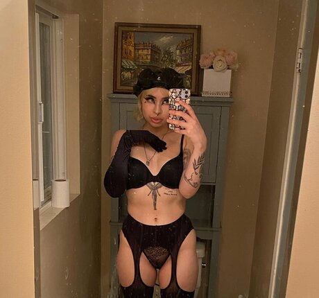 Nicole Nikki Carreon pornstar beautiful picture