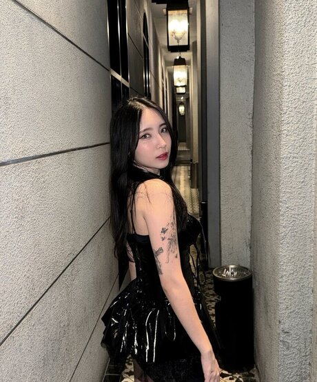 Mena Noona naked actress pics