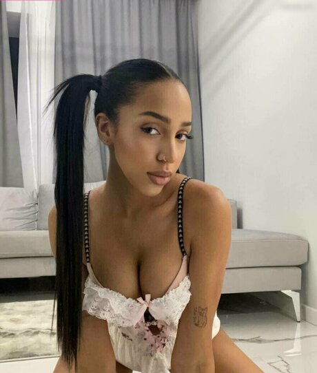 Aalishass Alishakone high quality star photos