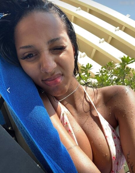 Aalishass Alishakone nude star photo