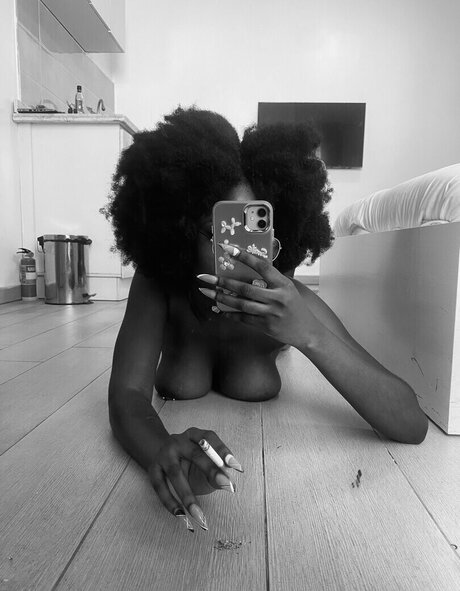 call me sephy free model pic