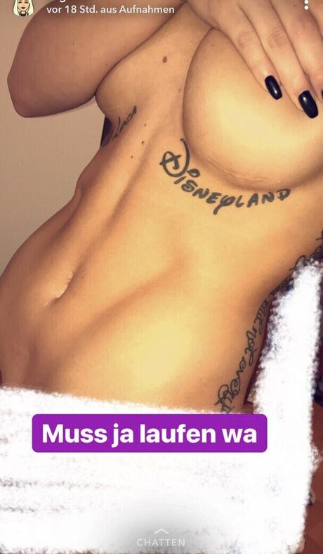 Giulie Hope Santana nude star photos