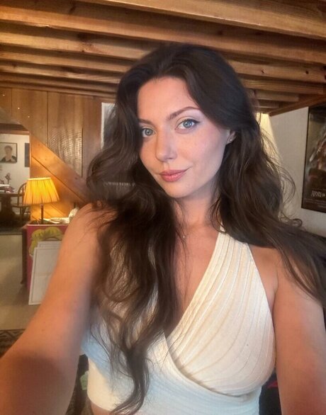 Theoreticalresearch naked actress pic