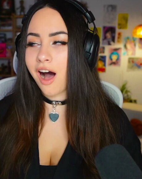 tiny tits onlyfans free nude pics