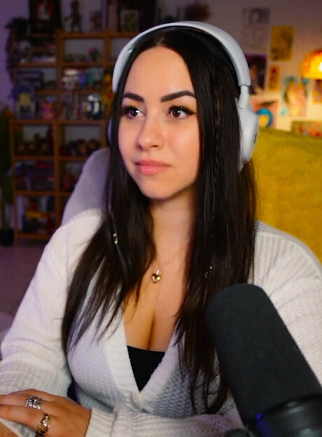 Bunnygirl pretty pornstar photo