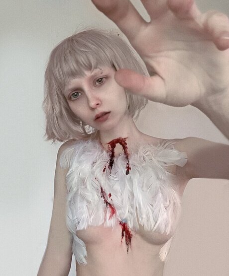 Sasha Gaier star nude picture