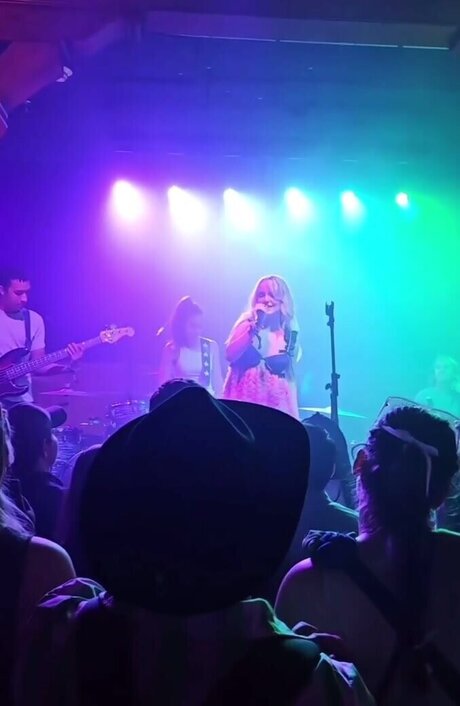 Mckenna Grace free model img