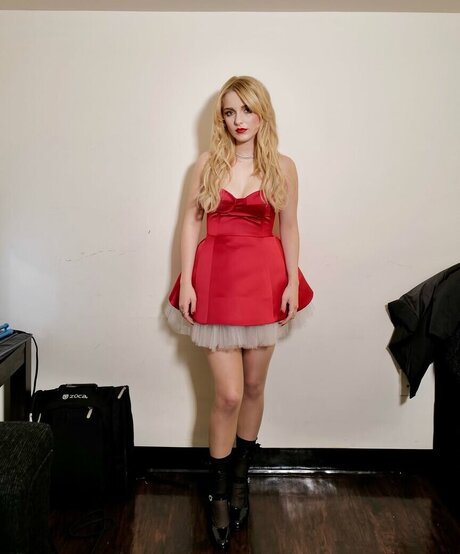 Mckenna Grace nice pornstar photos