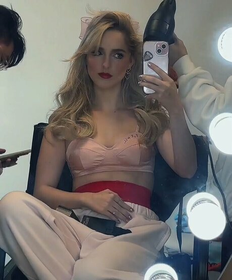 Mckenna Grace top actress galleries