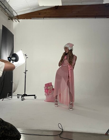 Aly Jade model pretty img