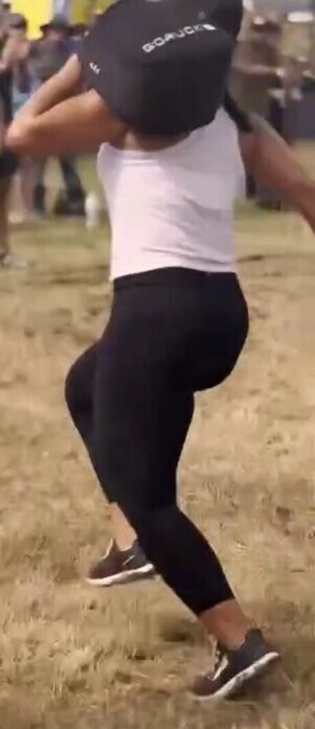 Tulsi Gabbard perfect star pic