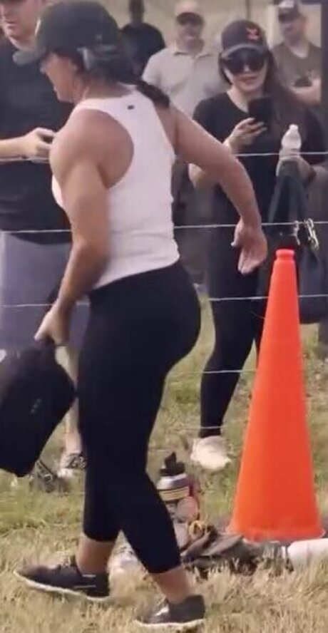 Tulsi Gabbard adult model pictures