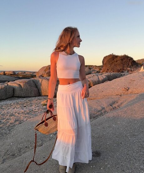 Alina Sophie Holst sex star pictures