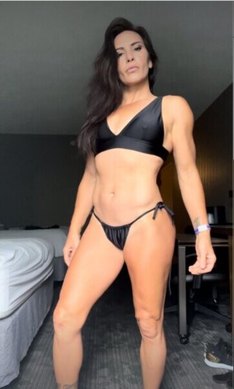 Cat Zingano actress img