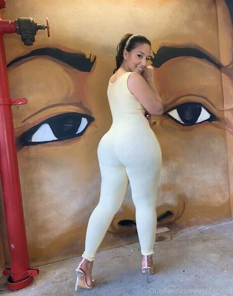 Jenbrasil pornographic model photos