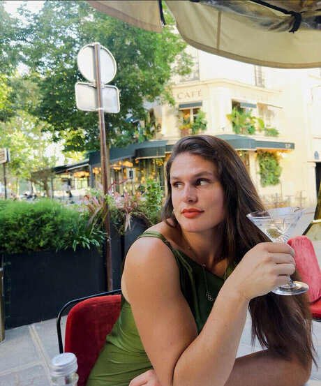 Ilona Maher free pornstar images