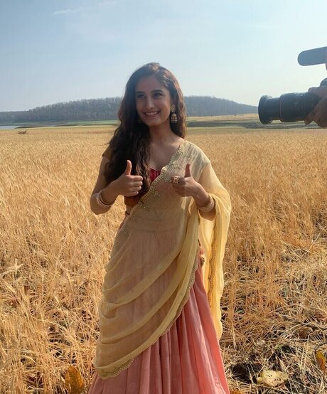 Rasha Thadani model high quality photos