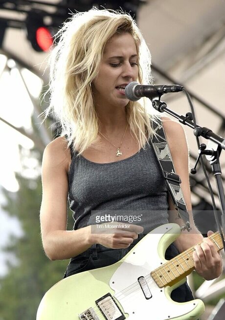 Alicia Bognanno naked model galleries