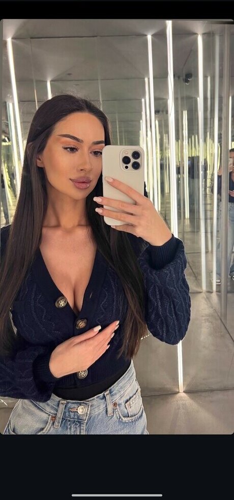 Irinavakarov hot model archive