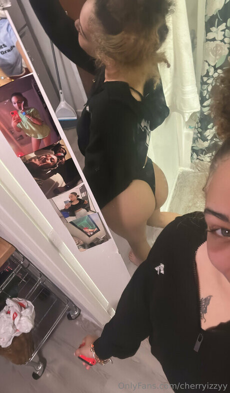 cherryizzyy art actress pic