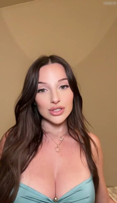 Nikoleta Milenova exclusive model pic