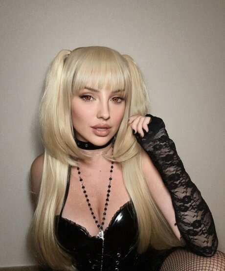 Nikoleta Milenova pretty model galleries