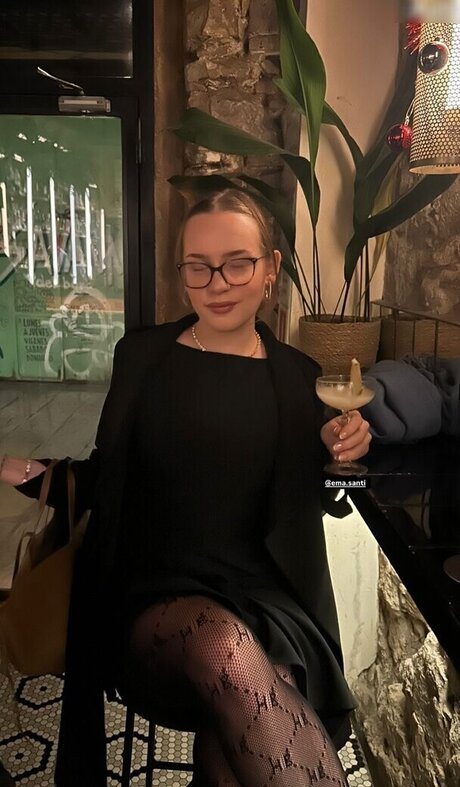 real milf onlyfans sexy photo