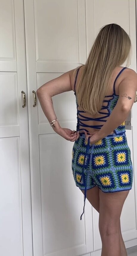 Dagi Bee star picture