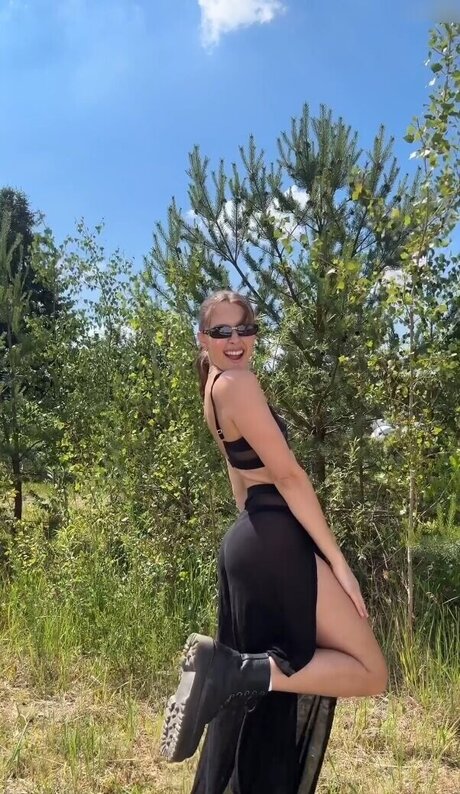 spin the wheel onlyfans beautiful nude img